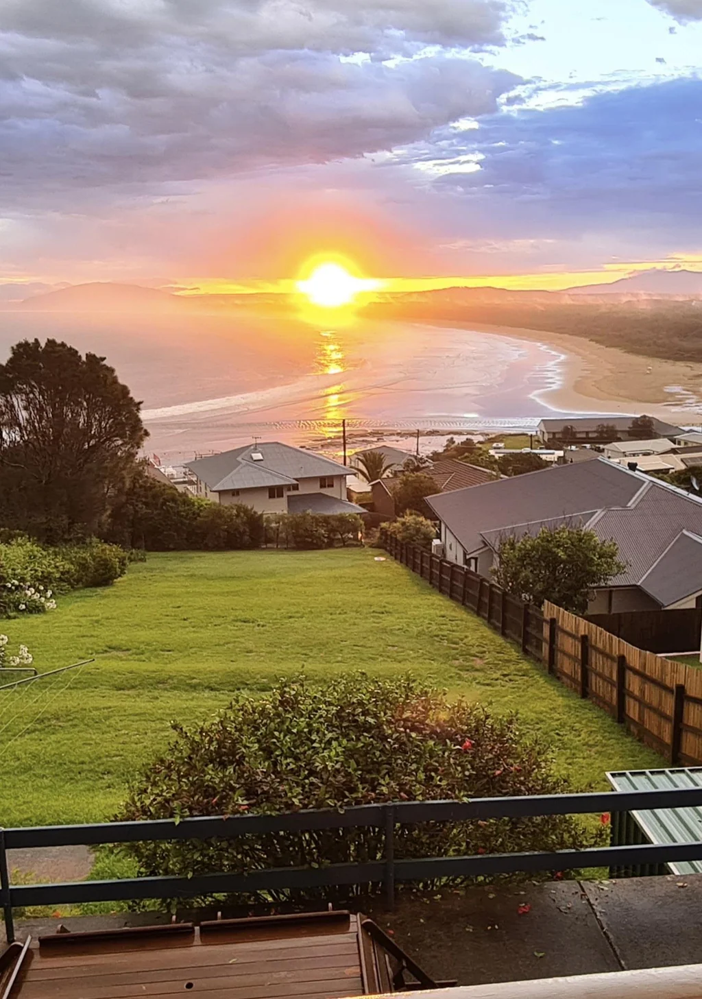Majestic Views, Just Renovated, Fully Furnished