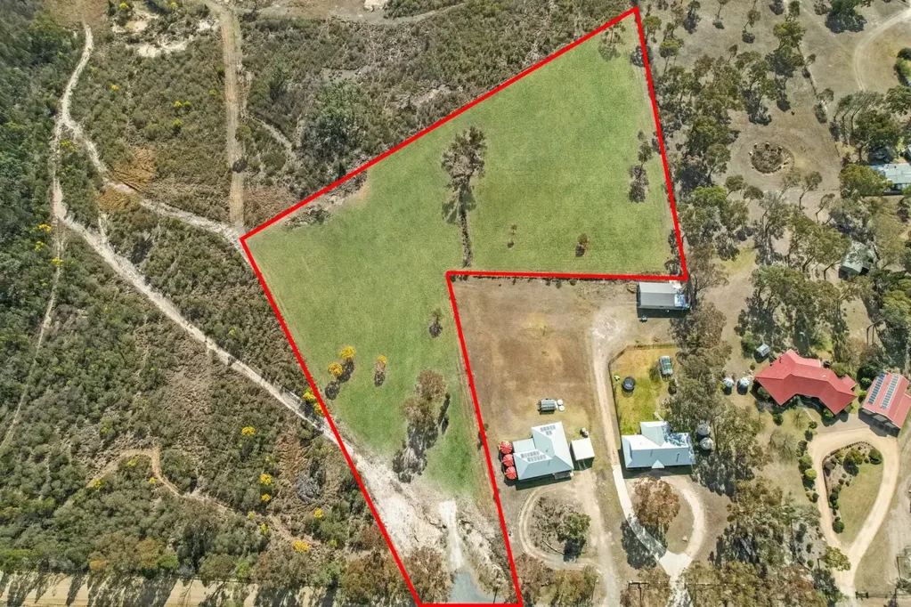 Stanthorpe 5 acres Close to Town