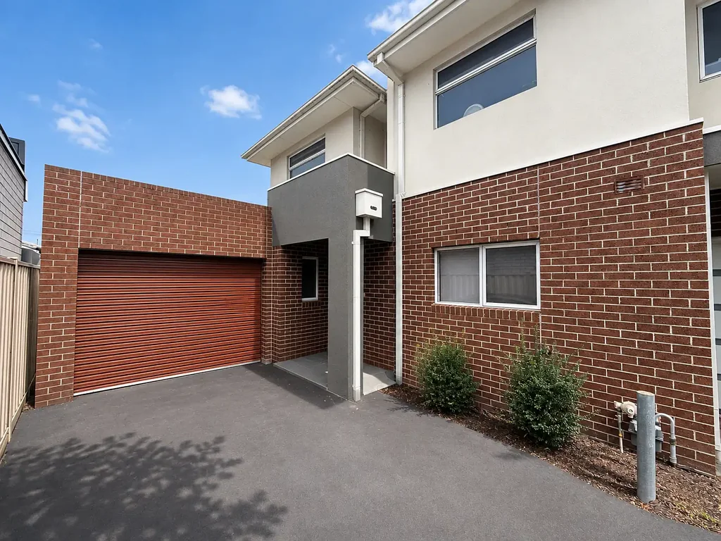 Packed With Value in The Heart Of Reservoir!