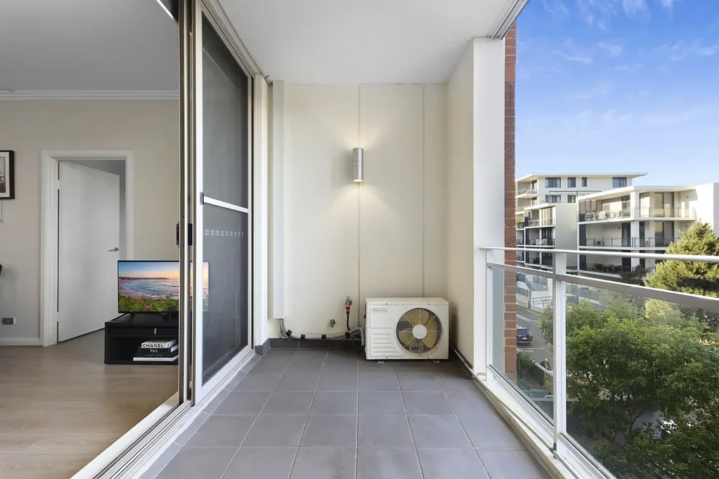 Wentworth Point 1 Slaapkamer Stylish Sanctuary in a Premium Waterside Setting