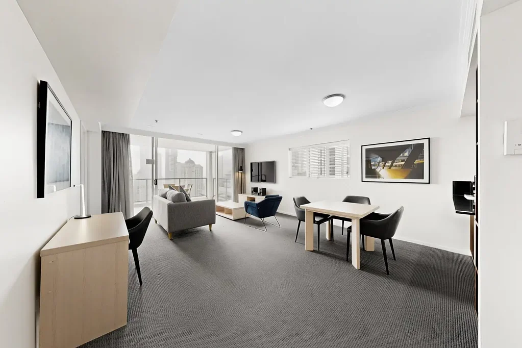 Brisbane City 2Kwarto Elevated City Living with Space, Views & Unmatched Convenience