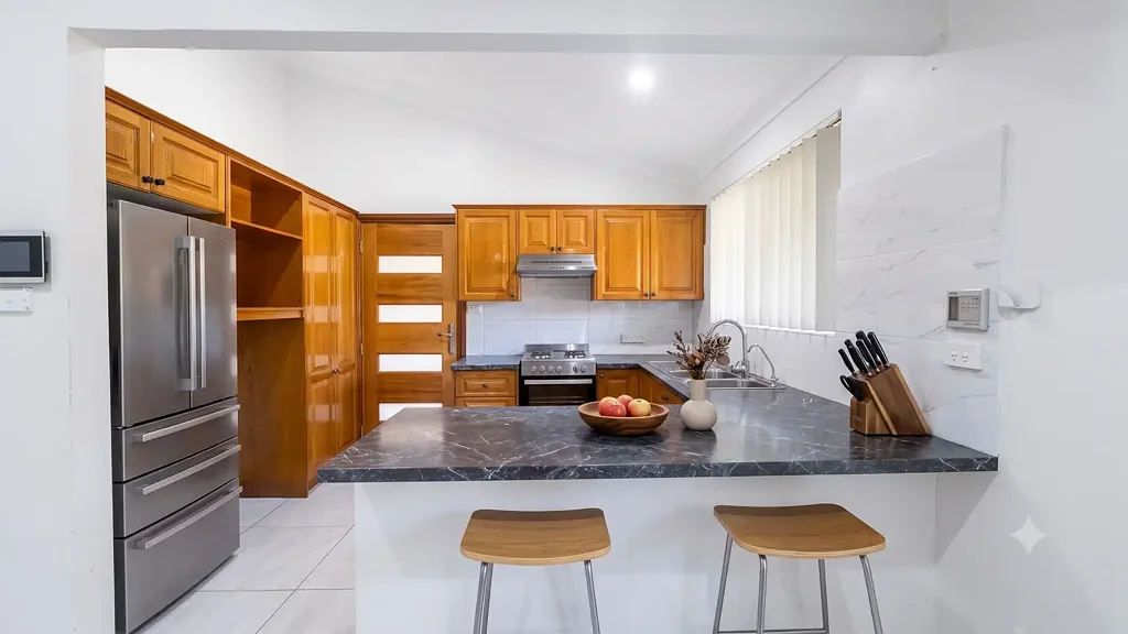 PRIME LOCATION ON A CORNER BLOCK WITH A SWIMMING POOL!