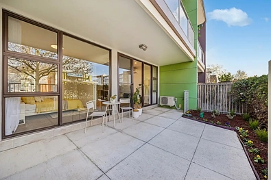 Crace 1침실 Ground floor, single level living with two car spaces and two storage units