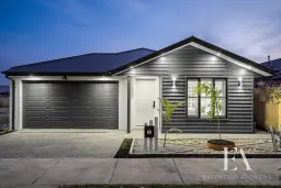 24 Palladian Drive, Charlemont