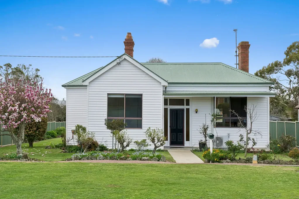 72 Baynes Street, Terang, VIC 3264
