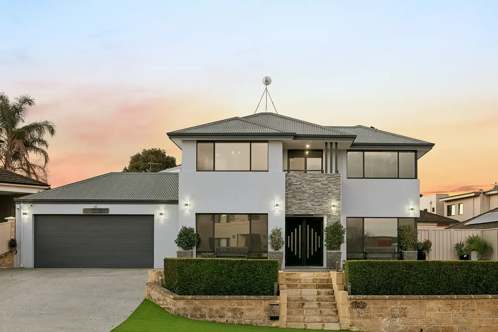 Canning Vale 4ห้องนอน Sophisticated Family Luxury in Prestigious Livingston Park Estate