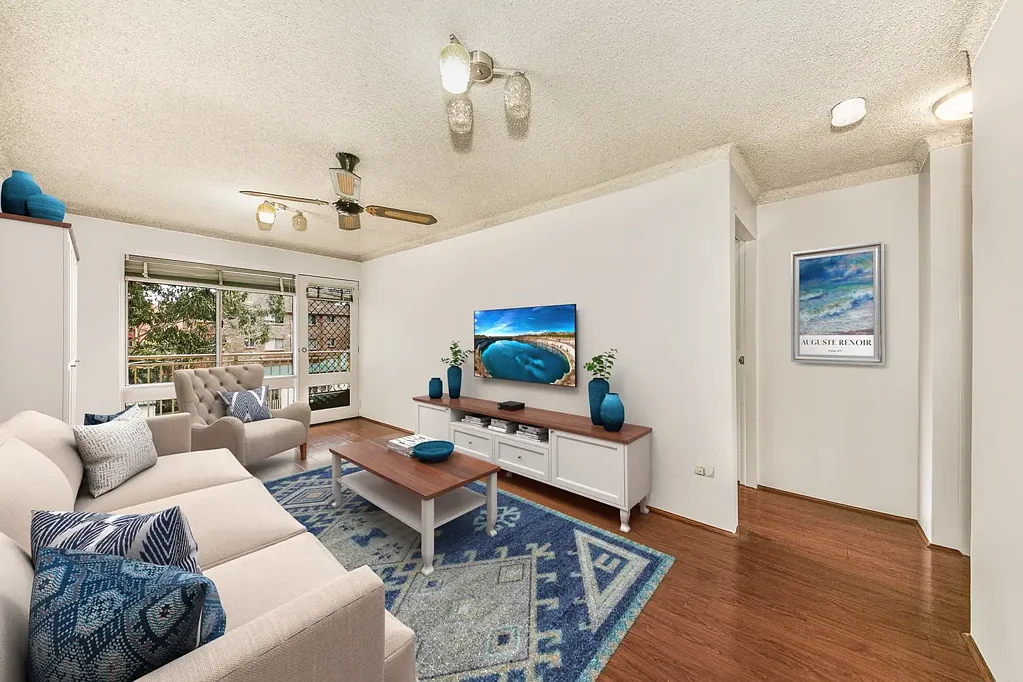 Air-conditioning and Timber Floors. What More Could You Ask For??