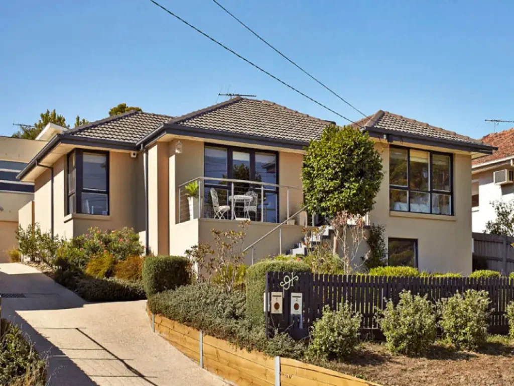 Exquisite Modern Home in Prime Location