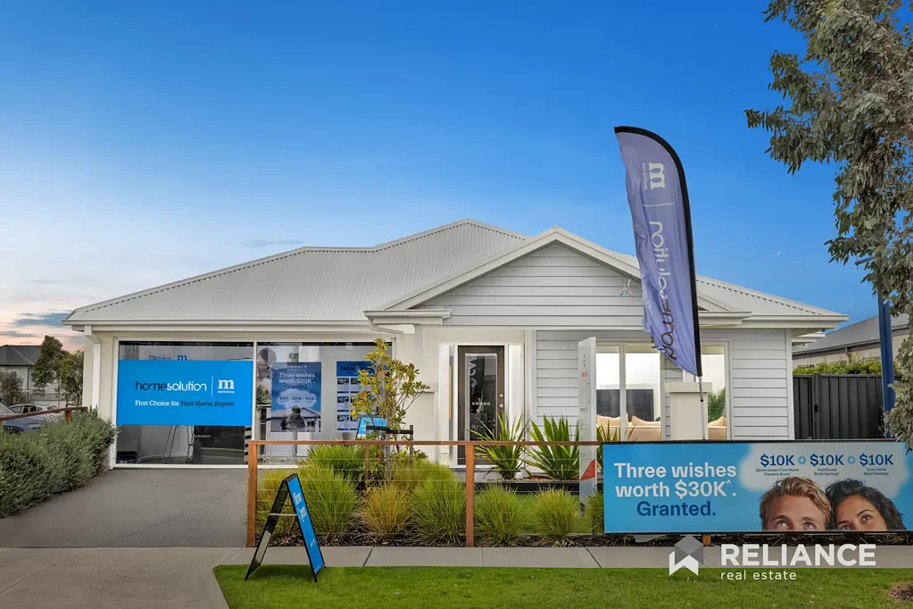 Tarneit 4Habitaciones Metricon Ainslie 25 Display Home | 512m² East-Facing Luxury | Walk to Train Station