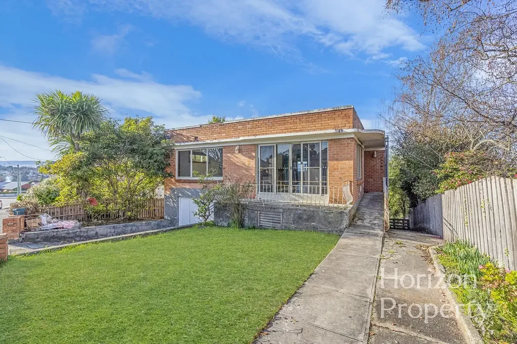 Bright Family Home!