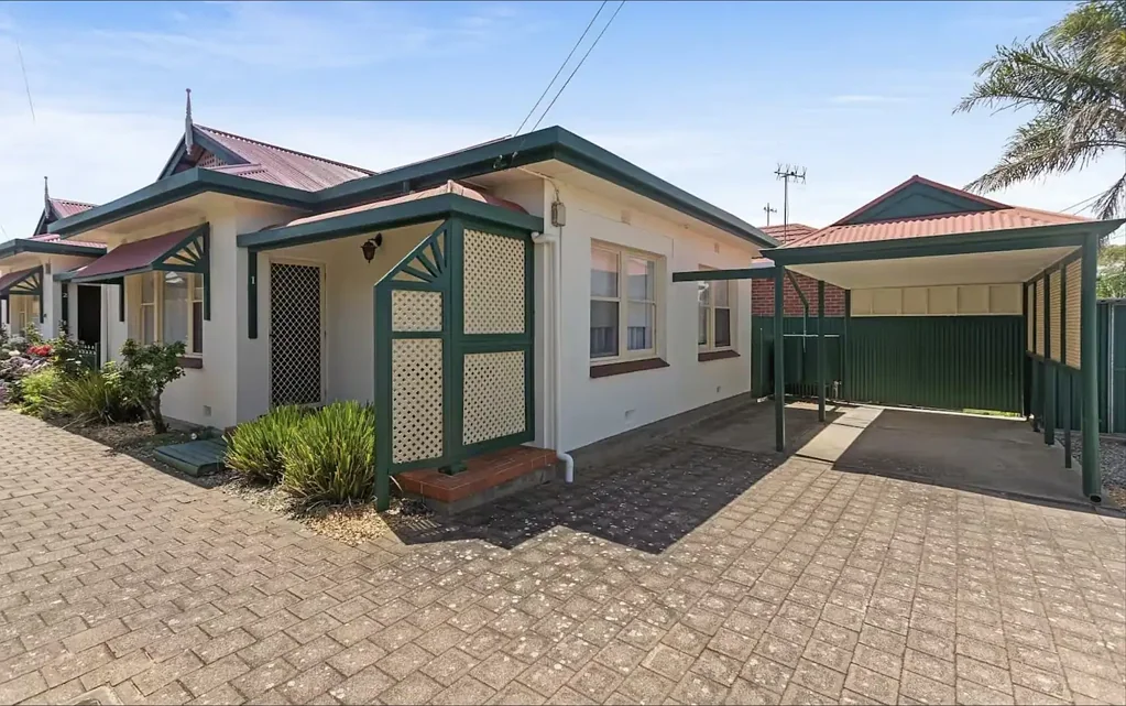 Easy-Care Living in the Heart of Victor Harbor