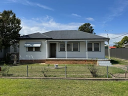 8 Scott Street, Scone