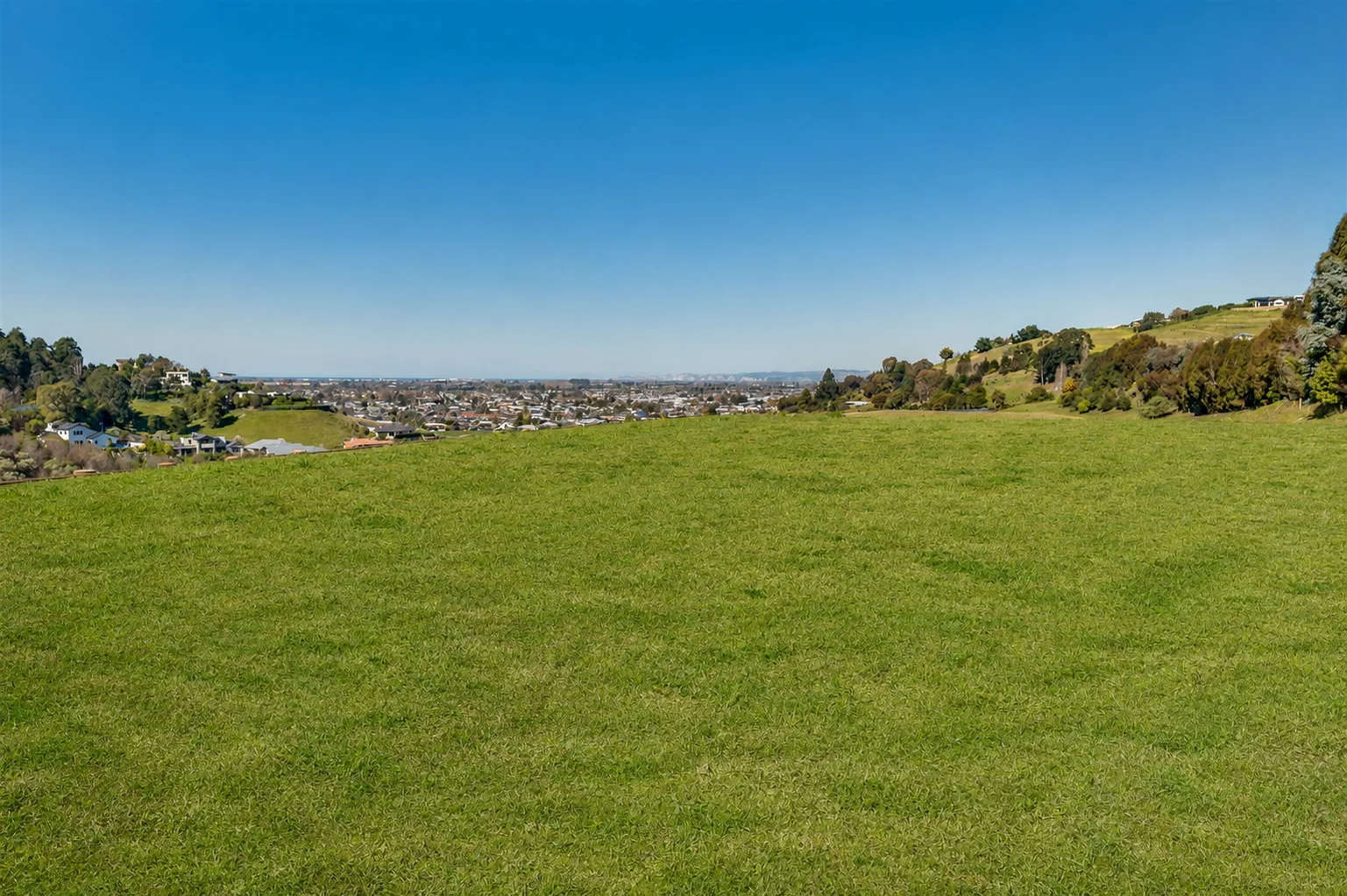Taradale Prestigious Position, Million Dollar Views
