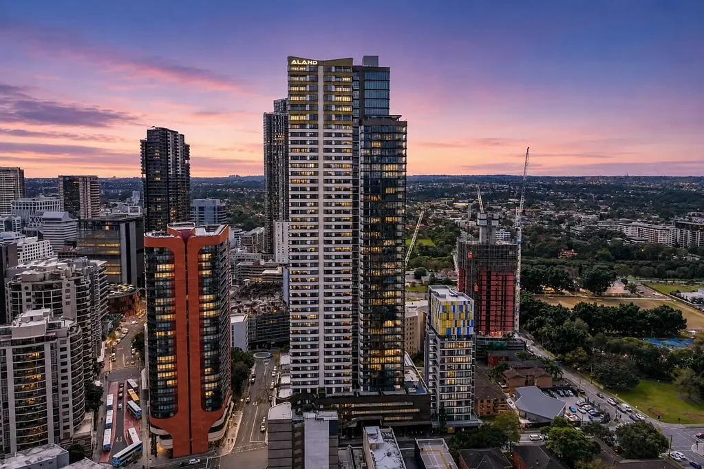 Harris Park 2房 高级准新公寓，位于中央商务区 Executive As New Apartment In CBD Locale