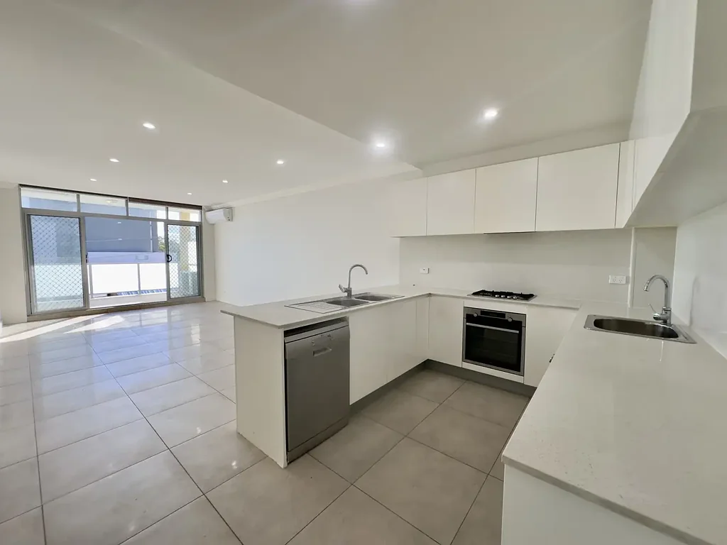 Penrith 2غرفة نوم West Facing Two Bedroom Apartment With Balcony