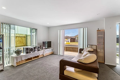 23 Aviation Street, Takanini - 3 bedrooms 2.5 bathrooms