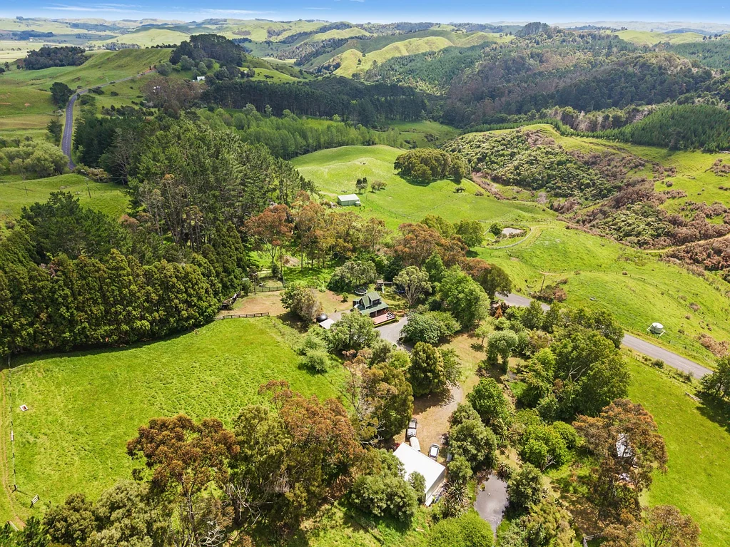 Tuakau 3બેડરૂમ Charming Rural Retreat on 95,000 m2