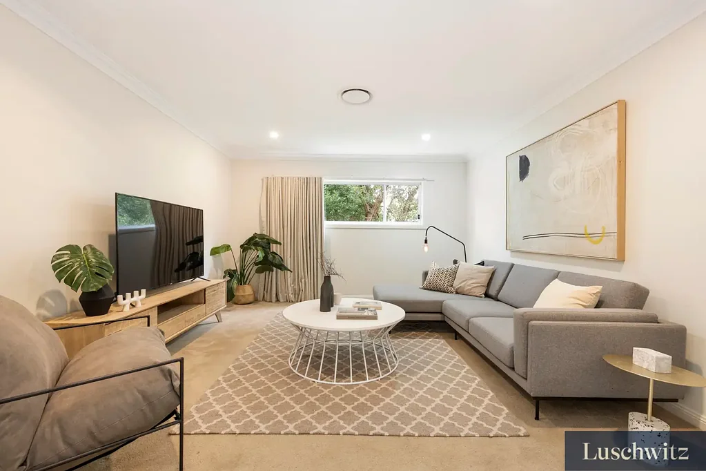 Designer residence nestled in quiet cul-de-sac location