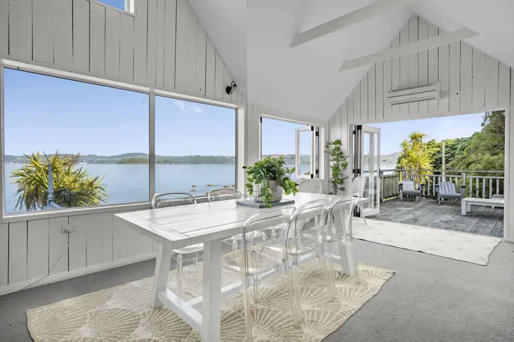 Eastbourne 4房  Captivating Character and Ocean Views