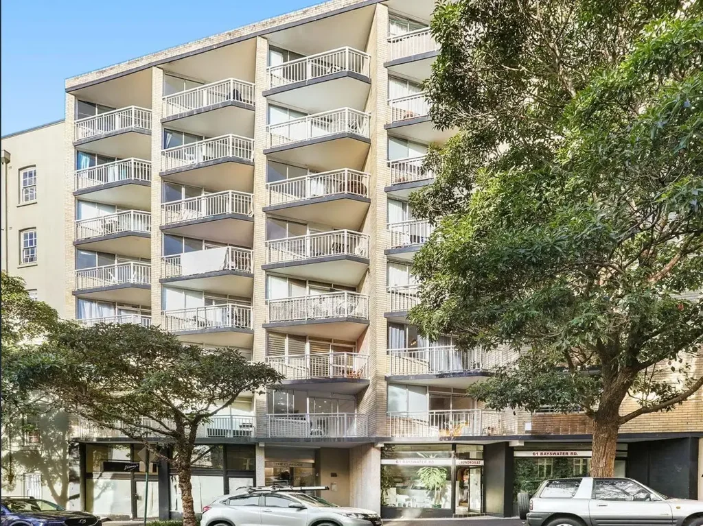 Rushcutters Bay Light & Sunny Studio Apartment With Balcony
