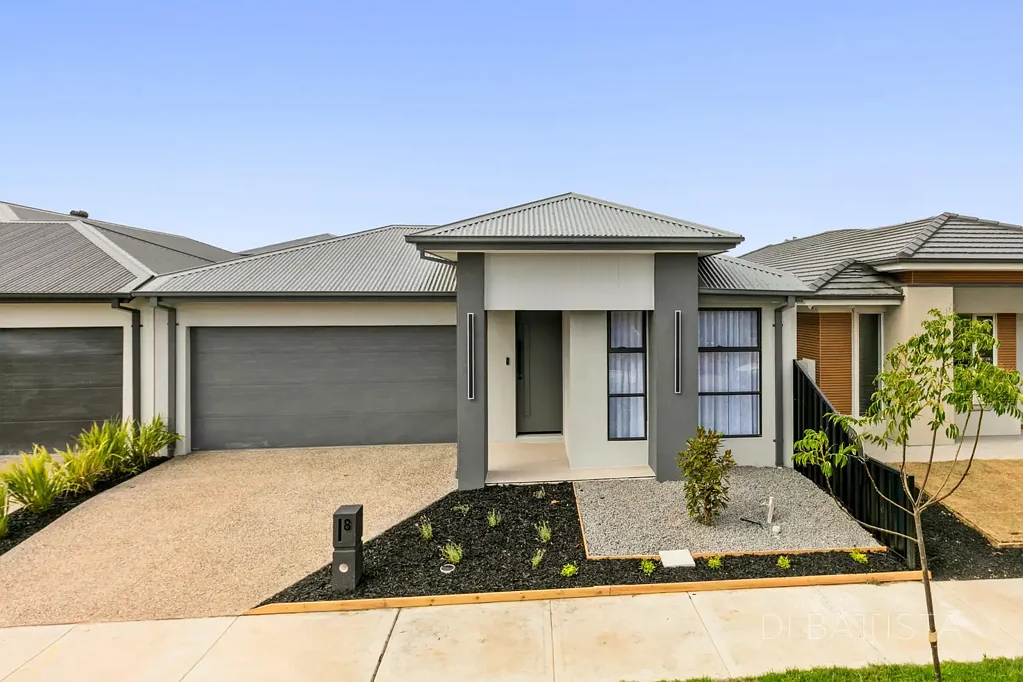 8 Pitchstone Circuit, Epping, VIC 3076