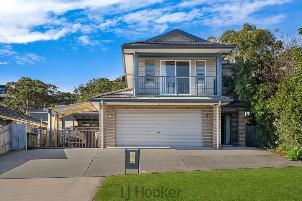 Fishing Point 4 Bedroom MODERN LIVING BY THE LAKE