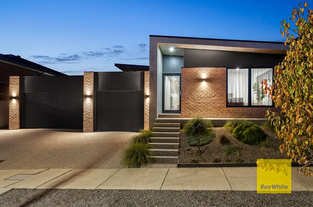 Highton 4ਬੈੱਡਰੂਮ A Harmonious Blend of Space and Style