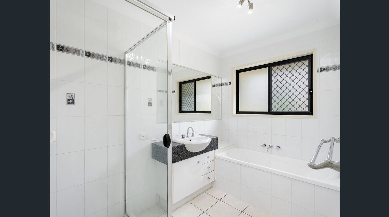 25 RIX DR, UPPER COOMERA QLD 4209, 0 Kuwarto, 0 Banyo, House