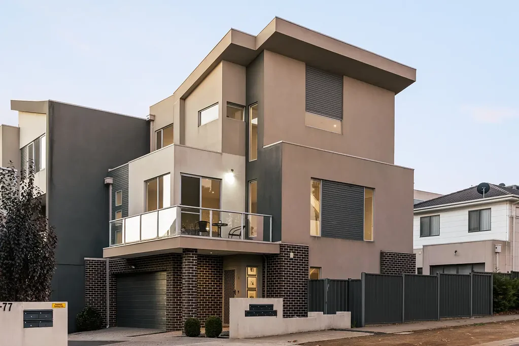 18/69-77 Lancefield Drive, Caroline Springs, VIC 3023