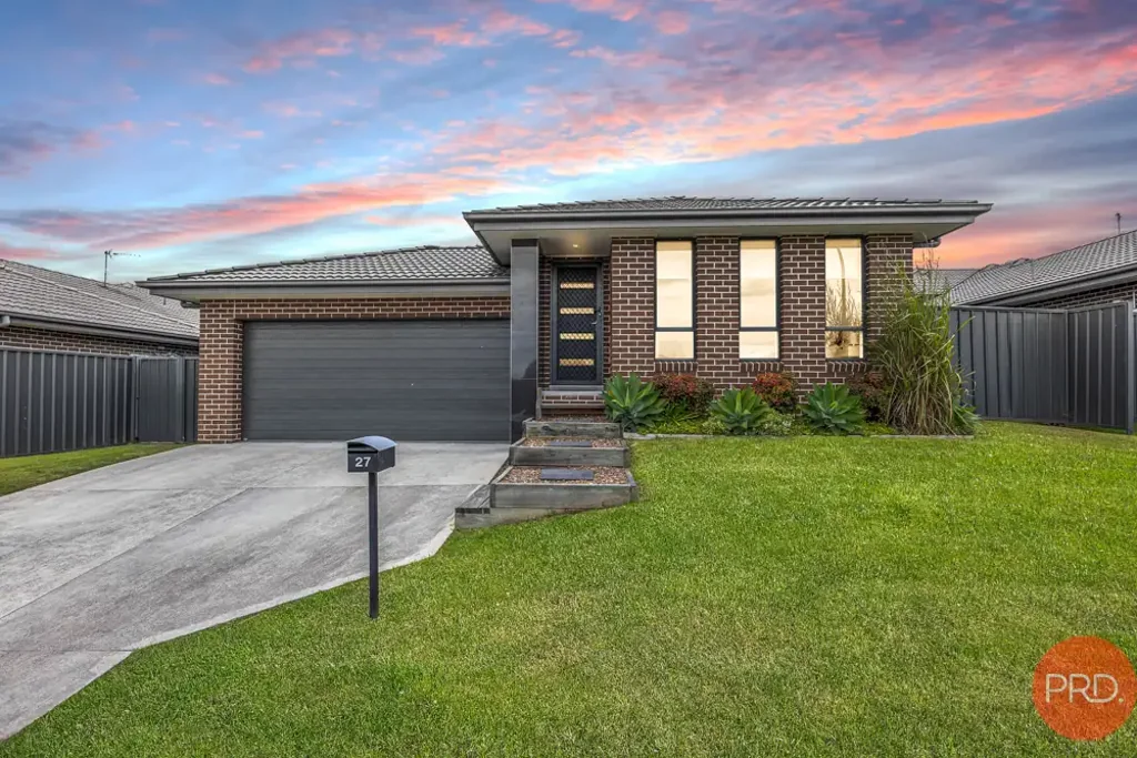 27 Arrowfield Street, Cliftleigh, NSW 2321