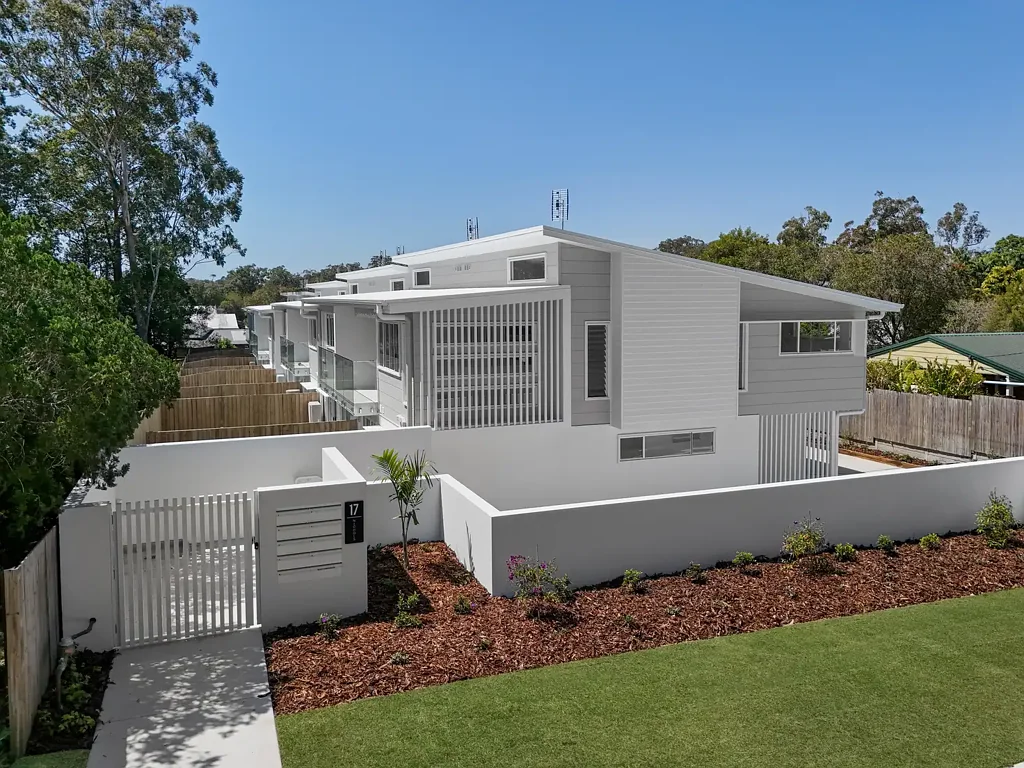 Beerwah 3Zimmer ALL 9 UNITS UNDER OFFER!