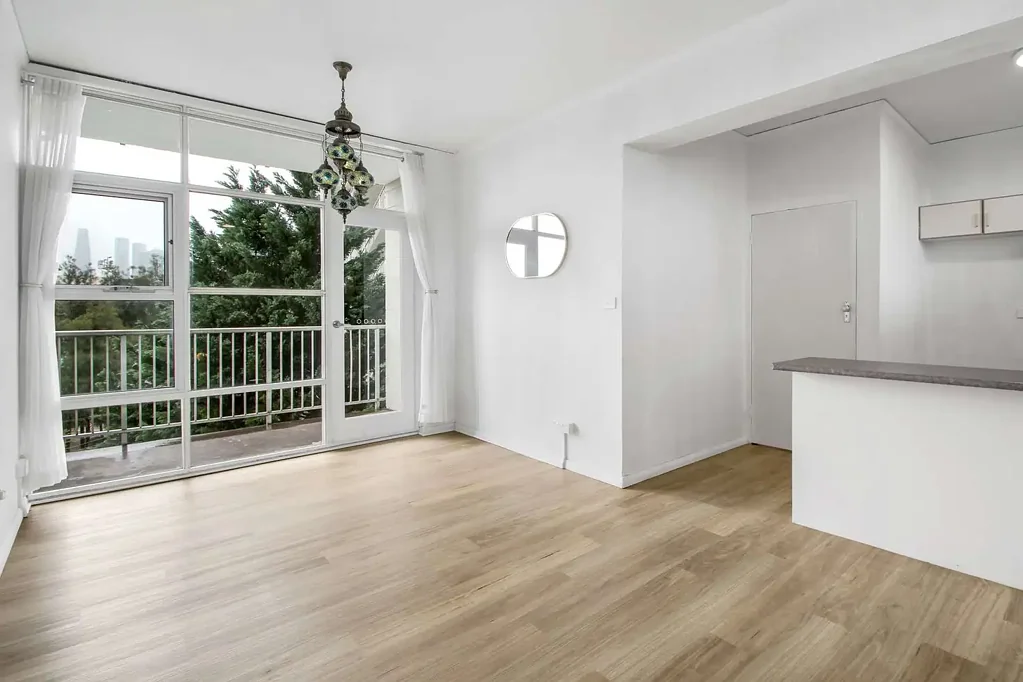 Bright 2-Bedroom Apartment with Parking in the Heart of Glebe