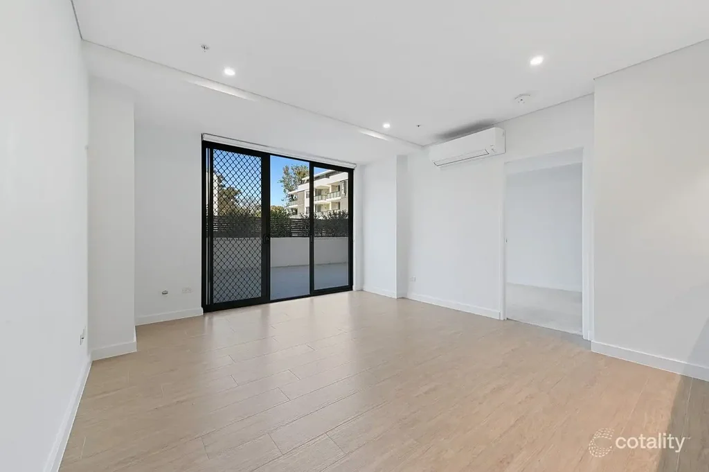 Two Bedroom Apartment In Perfect Location!