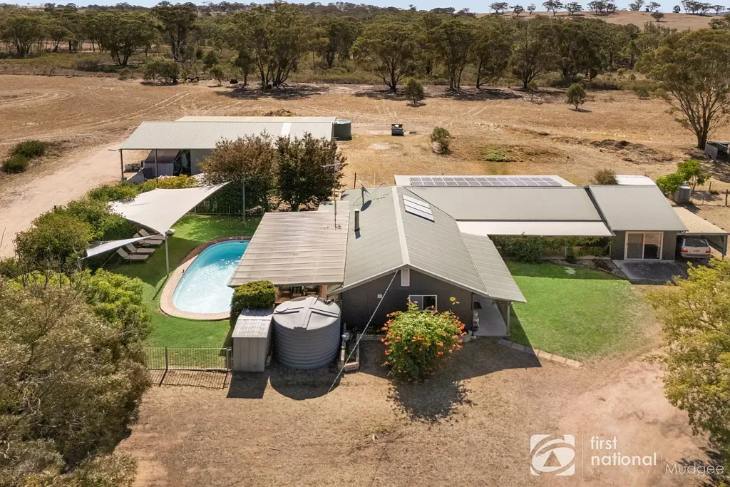 Mudgee  COUNTRY GRANDEUR