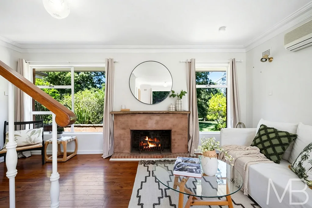 Spacious Family Home With Flexible Layout & Leafy Outlook