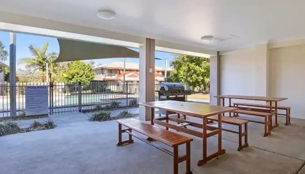 Hillcrest 3 Bedroom Modern Townhouse Offers Over $600,000 UNDER CONTRACT