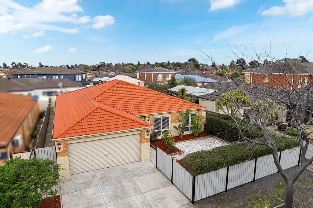 13 Wisla Circuit, Roxburgh Park, VIC 3064