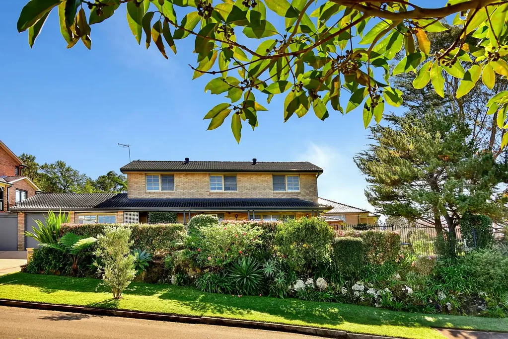 SPACIOUS FAMILY SANCTUARY WITH POOL IN A PRIME FORESTVILLE LOCATION
