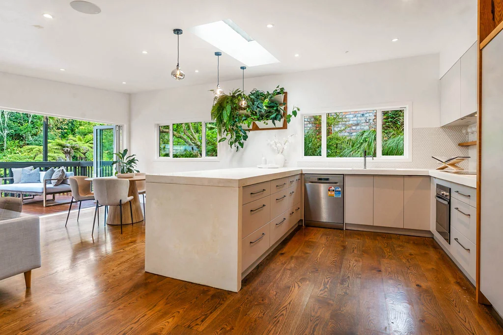 Birkenhead 3房  Land Rich and Renovated