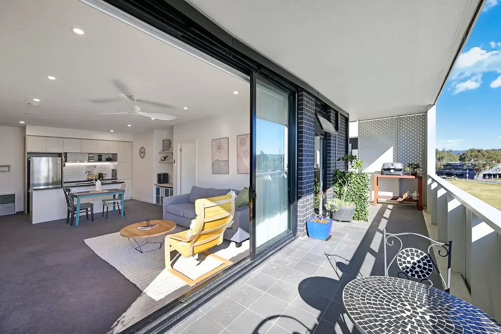 401/101C Lord Sheffield Circuit, Penrith, NSW 2750