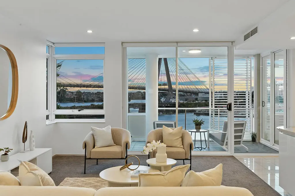 Pyrmont 2Zimmer Luxury apartment in coveted waterfront enclave with optional second parking