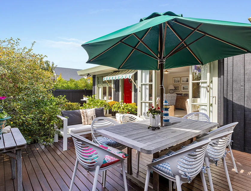 16A Laurence Street, Manly, Rodney, 2 침실, 2 욕실, House