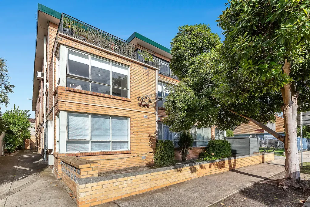 Two bedrooms in fantastic location