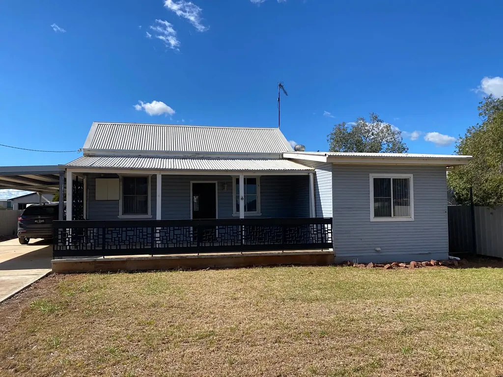 31 Gobondery Street, Trundle, NSW 2875