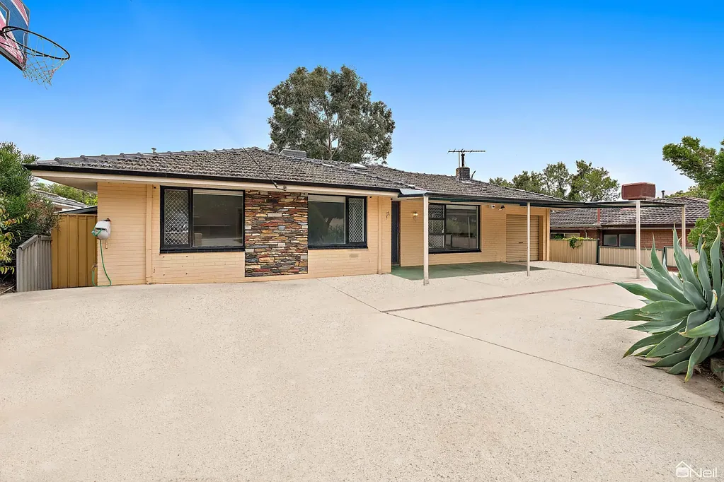 Kelmscott 3房  GREAT LOCATION - ROCK SOLID INVESTMENT