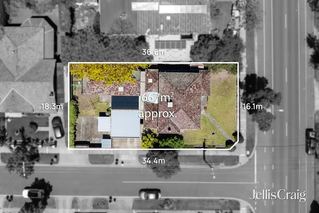 Brighton East 6房 宽敞转角物业 667m2土地 双通道朝北 五卧四卫 独立granny flat 双车库 储物丰富 学区优越 Space and Opportunity on 667m2 approx.