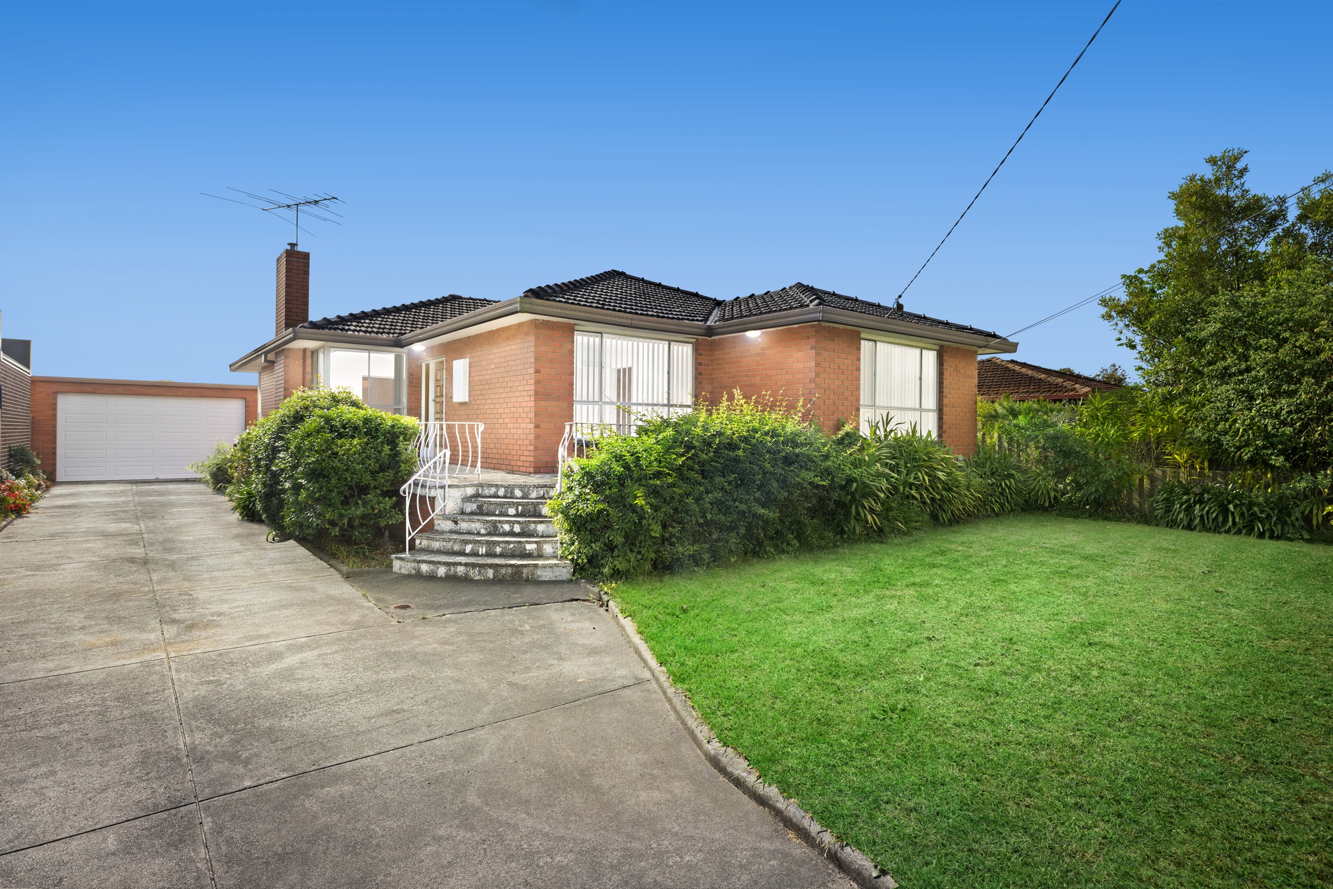 1 PEVERIL ST, GLEN WAVERLEY VIC 3150, 0部屋, 0バスルーム, House