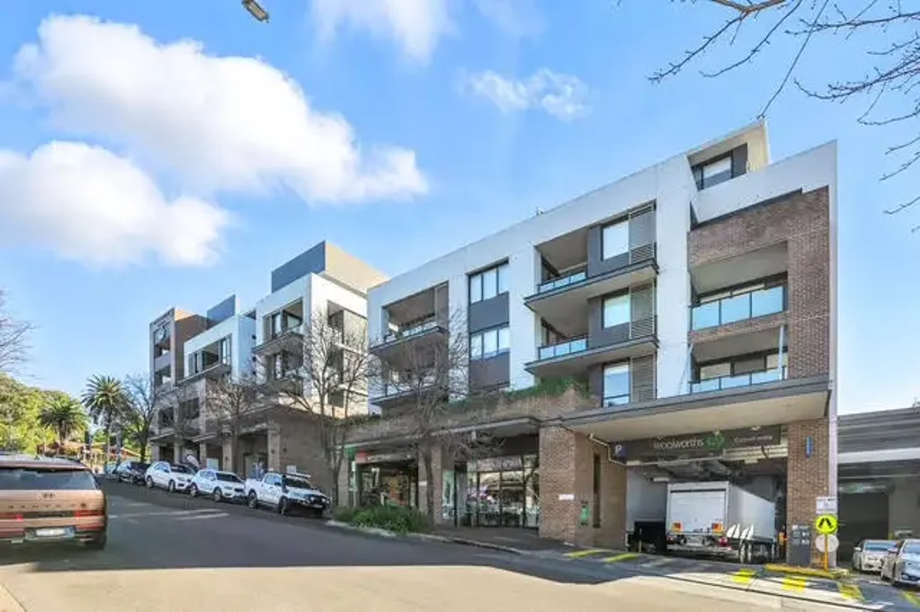 Beecroft 1房 宽敞卧室带柜 现代浴室简洁 安全地下车位 阳光明媚阳台 美食厨房石材台面 学区房黄金地段 咖啡馆餐厅近旁 Lifestyle Meets Location! Modern One-Bedroom Apartment in the Heart of Beecroft!