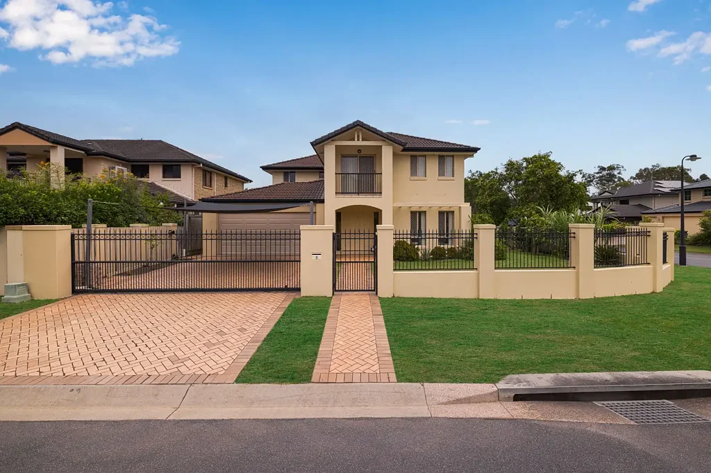 Stretton 5 Bedroom PROMINENT LARGE HOME ON CORNER BLOCK IN ELITE ESTATE OF STRETTON