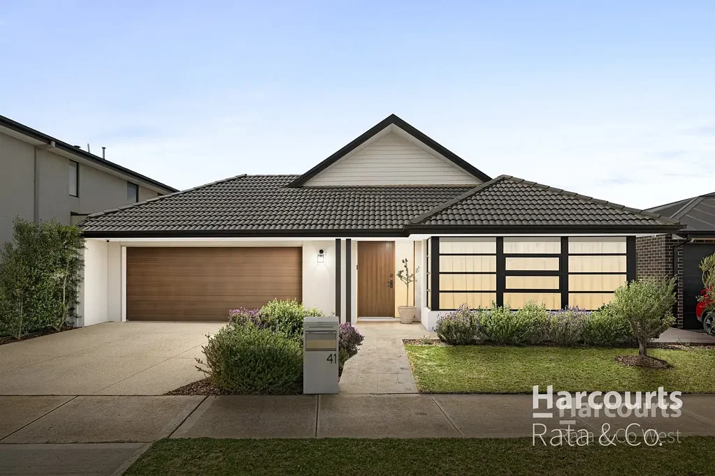 Iba Pa - 41 Mamic Boulevard, Fraser Rise, VIC 3336